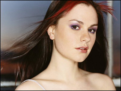 Anna Paquin Free Screensaver