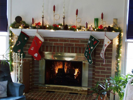 Cozy Fireplace Screensaver