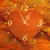 Gold Heart Clock ScreenSaver